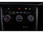 Volkswagen T-Roc Life Edition 1.5 TSI 150pk DSG Automaat Adaptive cruise control, Achteruitrijcamera, App connect, LED koplampen, Parkeersensoren, Airco, DAB, Radio, Bluetooth