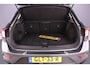 Volkswagen T-Roc Life Edition 1.5 TSI 150pk DSG Automaat Adaptive cruise control, Achteruitrijcamera, App connect, LED koplampen, Parkeersensoren, Airco, DAB, Radio, Bluetooth