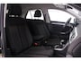 Volkswagen T-Roc Life Edition 1.5 TSI 150pk DSG Automaat Adaptive cruise control, Achteruitrijcamera, App connect, LED koplampen, Parkeersensoren, Airco, DAB, Radio, Bluetooth