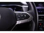 Volkswagen T-Roc Life Edition 1.5 TSI 150pk DSG Automaat Adaptive cruise control, Achteruitrijcamera, App connect, LED koplampen, Parkeersensoren, Airco, DAB, Radio, Bluetooth