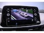 Volkswagen T-Roc Life Edition 1.5 TSI 150pk DSG Automaat Adaptive cruise control, Achteruitrijcamera, App connect, LED koplampen, Parkeersensoren, Airco, DAB, Radio, Bluetooth