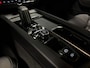 Volvo XC60 T6 AWD Recharge Plus Dark Long Range | Trekhaak | Harman Kardon | Adaptieve Cruise Control | Stoelverwarming voor+achter | Stuurwielverwarming | Parkeercamera | Full LED Meesturende koplampen | Pilot Assist | Elektrische voorstoelen geheugen | R-Design Contour stoelen met wit stiksel en bies | Zitting verlenging voorstoelen | Schuifdak | Google Infotainment | 19 Inch | Keyless Drive | Parkeersensoren voor+achter | Privacy Glass | DAB Radio | Apple Carplay/Android Auto | Draadloos telefoon opladen | Volvo On Call met mobiele App functie | Onyx Black Metallic |