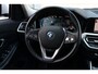 BMW 3-Serie Touring 330e | SOH 93 % | Adap. Cruise | Elek.Trekhaak | Stoel-/Stuurverwarming | Carplay