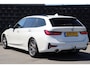 BMW 3-Serie Touring 330e | Adap. Cruise | Elek.Trekhaak | Stoel-/Stuurverwarming | Carplay