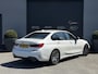 BMW 3-Serie 330i High Executive M-Sport | Navigatie | Climate Control | Stoelverwarming | Parkeersensoren |
