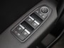 Renault Captur TCe 100pk Intens | Climate Control | Bose audio| Parkeersensoren achter | Lichtmetalen velgen | Navigatie met Apple Carplay & Android Auto |