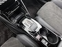 Peugeot e-2008 EV GT Avantage 54 kWh | Elektrische Bestuurdersstoel | Stoelverwarming | Navigatie | Voor + Achter Camera | Apple Carplay/Android Auto |