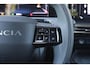 Lancia Ypsilon 1.2 Hybrid 110PK AUTOMAAT LX | CAMERA VOOR + ACHTER | PARKEERSENSOREN VOOR + ACHTER | DRIVE PACK: ADAPTIVE CRUISE CONTROL/DODEHOEK DETECTIE/ELEKTRISCH INKLAPBARE BUITENSPIEGELS/SPROTIEF STUURWIEL | SFEER VERLICHTING | CLIMATE CONTROL | DRAADLOZE APPLE CARPLAY/ANDROID AUTO | DRAADLOZE TELEFOONLADER | 17" LICHTMETALEN VELGEN "DIAMOND CUT" | WIELKASTEN "GLOSSY BLACK" | PRIVACY GLAS ACHTER | PREMIUM STOELBEKLEDING "GRIGIO ANTRACITE" | KLEUR: "VERDER GIADA" |