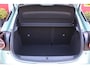 Lancia Ypsilon 1.2 Hybrid 110PK AUTOMAAT LX | CAMERA VOOR + ACHTER | PARKEERSENSOREN VOOR + ACHTER | DRIVE PACK: ADAPTIVE CRUISE CONTROL/DODEHOEK DETECTIE/ELEKTRISCH INKLAPBARE BUITENSPIEGELS/SPROTIEF STUURWIEL | SFEER VERLICHTING | CLIMATE CONTROL | DRAADLOZE APPLE CARPLAY/ANDROID AUTO | DRAADLOZE TELEFOONLADER | 17" LICHTMETALEN VELGEN "DIAMOND CUT" | WIELKASTEN "GLOSSY BLACK" | PRIVACY GLAS ACHTER | PREMIUM STOELBEKLEDING "GRIGIO ANTRACITE" | KLEUR: "VERDER GIADA" |