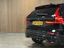 Volvo XC60 T8 AWD Recharge Ultra Black Edition | Bowers & Wilkins | Luchtvering | Trekhaak | 360° Camera | 455pk | Head-Up Display | Adaptieve Cruise Control | Stoelverwarming voor+achter | Stuurwielverwarming | Schuifdak | Full LED Meesturende koplampen | Pilot Assist | BLIS Dode Hoek Detectie | Elektrische voorstoelen geheugen | R-Design Contour stoelen met wit stiksel en bies | Zitting verlenging voorstoelen | Lederen dashboard | 21 Inch | Google Infotainment | Keyless Drive | Elektrisch bedienbare achterklep | DAB Radio | Apple Carplay/Android Auto | Alarm Klasse III | Draadloos telefoon opladen | Volvo On Call met mobiele App functie | Onyx Black Metallic |