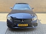 Mercedes-Benz C-klasse Estate 180 Business Solution AMG | Panoramadak | Trekhaak elektrisch wegklapbaar | Distronic | Camera | Sportstoelen | Lederen bekleding | Stoelverwarming | Navigatie | Apple CarPlay | 19 inch velgen | Sfeerverlichting | Elektrische achterklep | LED | Volledig dealeronderhouden