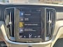 Volvo V60 2.0 B3 INSCRIPTION / TREKHAAK • PANORAMADAK • MEM. STOEL •