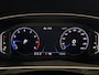 Volkswagen Tiguan 1.5 TSI R-Line Business Automaat | Matrix LED koplampen | Cruise control adaptief | Digitaal Dashboard | Climate Control | comfortstoelen | Apple Carplay/Android Auto | PDC | 19" Lichtmetalen Velgen ( Vestiging - Vianen )