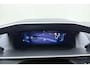 Peugeot e-2008 EV GT Pack 50 kWh 136 PK | Panorama Dak | Alcantara | Stoel verwarming | Navigatie | Adaptieve Cruise Control