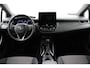 Toyota Corolla Hybrid 140 Dynamic | Demo Voordeel! | Parkeersensoren | Stoelverwarming | Half lederen bekleding |