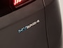 Peugeot 3008 1.6 HYbrid4 300 GT Sport 300Pk Automaat (PANORAMADAK, APPLE CARPLAY, MEMORY SEAT, FOCAL AUDIO, 360 CAMERA, KEYLESS, STOELVERWARMING, ADAPTIVE CRUISE, ELEKTRISCHE ACHTERKLEP, NIEUWSTAAT)