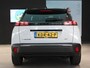 Peugeot e-2008 SUV GT Avantage EV 54 kWh | Tot 8 jaar garantie | Demo | Alcantara bekleding | Warmtepomp | Navigatie | Camera voor/achter | Apple Carplay/Android auto