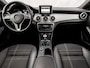 Mercedes-Benz CLA 200 AMG Sport 156Pk (PANORAMADAK, APPLE CARPLAY, LEDER, ZWART HEMEL, SPORTSTOELEN, GETINT GLAS, XENON, NIEUWSTAAT)