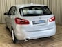 BMW 2-Serie Active Tourer 218i Executive Edition *LEDER* Keyless / Camera / Elektrische kofferklep / Navigatie / PDC / 17"LMV