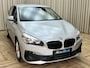BMW 2-Serie Active Tourer 218i Executive Edition *LEDER* Keyless / Camera / Elektrische kofferklep / Navigatie / PDC / 17"LMV