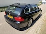 BMW 3-Serie Touring 318i Business Line / NAVI / CRUISE / AIRCO