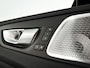 Volvo XC60 T8 Plug-in hybrid AWD Ultra Black Edition Exec | Panoramadak | 360° camera | Bowers & Wilkins | Luchtvering | Head-up display | Stoelventilatie | Stoel- en Stuurverwarming