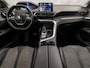 Peugeot 5008 1.2 PureTech Allure Sport 7 Persoons Automaat (APPLE CARPLAY, GROOT NAVI, LEDER, LED KOPLAMPEN, 360 CAMERA, SPORTSTOELEN, GETINT GLAS, TREKHAAK, NIEUWSTAAT)