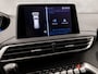 Peugeot 5008 1.2 PureTech Allure Sport 7 Persoons Automaat (APPLE CARPLAY, GROOT NAVI, LEDER, LED KOPLAMPEN, 360 CAMERA, SPORTSTOELEN, GETINT GLAS, TREKHAAK, NIEUWSTAAT)