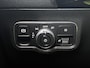 Mercedes-Benz B-klasse 180 Business Line | Trekhaak | AMG Line | Led lights | Parkeerpakket met achteruitrijcamera | Keyless-Go. Inclusief 24 maanden Mercedes-Benz Certified garantie voor Europa.