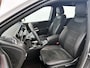Mercedes-Benz B-klasse 180 Business Line | Trekhaak | AMG Line | Led lights | Parkeerpakket met achteruitrijcamera | Keyless-Go. Inclusief 24 maanden Mercedes-Benz Certified garantie voor Europa.