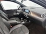 Mercedes-Benz B-klasse 180 Business Line | Trekhaak | AMG Line | Led lights | Parkeerpakket met achteruitrijcamera | Keyless-Go. Inclusief 24 maanden Mercedes-Benz Certified garantie voor Europa.