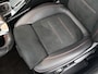 Mercedes-Benz B-klasse 180 Business Line | Trekhaak | AMG Line | Led lights | Parkeerpakket met achteruitrijcamera | Keyless-Go. Inclusief 24 maanden Mercedes-Benz Certified garantie voor Europa.