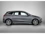 Mercedes-Benz B-klasse 180 Business Line | Trekhaak | AMG Line | Led lights | Parkeerpakket met achteruitrijcamera | Keyless-Go. Inclusief 24 maanden Mercedes-Benz Certified garantie voor Europa.