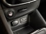 Renault Clio 0.9 TCe Dynamique Sport (NAVIGATIE, CLIMATE, LM VELGEN, STOELVERWARMING, SPORTSTOELEN, BASS REFLEX, CRUISE, NIEUWE APK, NIEUWSTAAT)