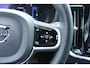 Volvo V60 2.0 T8 Plug-in hybrid AWD Plus Dark | 360" Camera | Stoel/stuurwiel verwarming | Achterbank verwarming | Google Services | DAB+ radio | Semi elektrische trekhaak | Elektrisch bedienbare achterklep