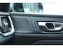 Volvo V60 2.0 T8 Plug-in hybrid AWD Plus Dark | 360" Camera | Stoel/stuurwiel verwarming | Achterbank verwarming | Google Services | DAB+ radio | Semi elektrische trekhaak | Elektrisch bedienbare achterklep