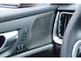 Volvo V60 2.0 T8 Plug-in hybrid AWD Plus Dark | 360" Camera | Stoel/stuurwiel verwarming | Achterbank verwarming | Google Services | DAB+ radio | Semi elektrische trekhaak | Elektrisch bedienbare achterklep