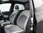Volkswagen ID.3 First Max 58 kWh 204 Pk | Stoelverwarming | Panorama dak | Trekhaak | Camera | Adaptive Cruise | CarPlay | Matrix LED | 19 Inch | 87.533 Km !!