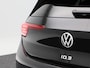 Volkswagen ID.3 First Max 58 kWh 204 Pk | Stoelverwarming | Panorama dak | Trekhaak | Camera | Adaptive Cruise | CarPlay | Matrix LED | 19 Inch | 87.533 Km !!