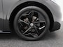 Volkswagen ID.3 First Max 58 kWh 204 Pk | Stoelverwarming | Panorama dak | Trekhaak | Camera | Adaptive Cruise | CarPlay | Matrix LED | 19 Inch | 87.533 Km !!