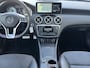 Mercedes-Benz A-klasse 180 Ambition | AMG Pakket/All-Season Banden/Navi/Airco/PDC/Apple CarPlay-Android Auto