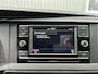 Volkswagen Transporter 2.0 TDI L2H1 Sortimo Kastinrichting Trekhaak 2200kg trekgewicht Airco Cruise controle Telefoonverbinding Apple carplay Euro 6