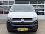 Volkswagen Transporter 2.0 TDI L2H1 Sortimo Kastinrichting Trekhaak 2200kg trekgewicht Airco Cruise controle Telefoonverbinding Apple carplay Euro 6