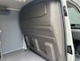 Volkswagen Transporter 2.0 TDI L2H1 Sortimo Kastinrichting Trekhaak 2200kg trekgewicht Airco Cruise controle Telefoonverbinding Apple carplay Euro 6