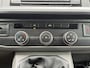 Volkswagen Transporter 2.0 TDI L2H1 Sortimo Kastinrichting Trekhaak 2200kg trekgewicht Airco Cruise controle Telefoonverbinding Apple carplay Euro 6