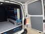 Volkswagen Transporter 2.0 TDI L2H1 Sortimo Kastinrichting Trekhaak 2200kg trekgewicht Airco Cruise controle Telefoonverbinding Apple carplay Euro 6