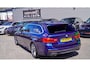 BMW 5-Serie Touring 520i High Executive | M-pakket | Panorama | Elektrisch wegklapbare trekhaak | Adaptieve cruise | Camera | LED