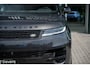 Land Rover Range Rover Sport P460e AWD Dynamic SE | Black Exterior Pack | Glazen panoramadak | Stoel ventilatie | Adaptieve cruisecontrol | 5 jaar garantie of 150.000 km | Apple CarPlay | Meridian™ Sound System | Roodgelakte remklauwen |