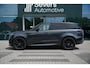 Land Rover Range Rover Sport P460e AWD Dynamic SE | Black Exterior Pack | Glazen panoramadak | Stoel ventilatie | Adaptieve cruisecontrol | 5 jaar garantie of 150.000 km | Apple CarPlay | Meridian™ Sound System | Roodgelakte remklauwen |