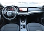 Skoda Octavia Combi 1.0 e-TSI Business Edition | Apple Carplay/Android Auto|telefoonintegratie premium | Draadloze telefoonlader | Lichtmetalen velgen 16"